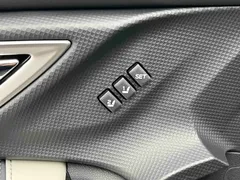 2022 Subaru Forester 2.0i AWD Luxury EyeSight, белый — фото 20