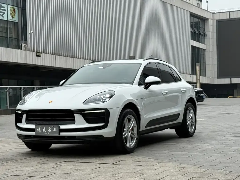 2023 Porsche Macan 2.0T