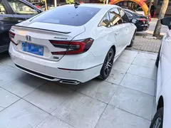 2022 Honda Accord 260TURBO Premium, белый — фото 16