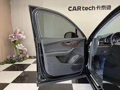 2022 Audi Q7 55 TFSI quattro S line Sport, чёрный — фото 16