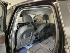 2022 Audi Q7 55 TFSI quattro S line Sport, чёрный — фото 27