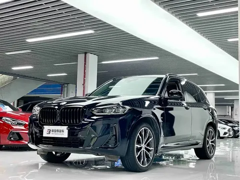 2023 BMW X3 Leading M Night Package