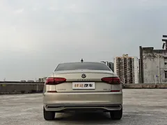 2020 Volkswagen Passat 330TSI Elite — фото 4