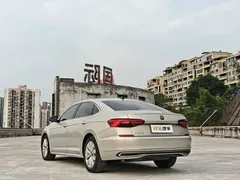 2020 Volkswagen Passat 330TSI Elite — фото 8
