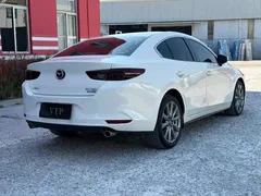2021 Mazda 3 2.0L AT, белый — фото 5