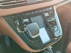 2024 Hongqi HQ9 2.0T PHEV 4WD Business — фото 14
