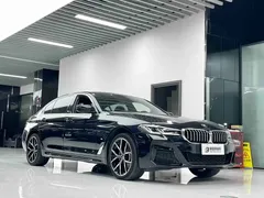 2022 BMW 5 Series 525Li M Sport Package, чёрный — фото 3