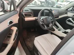 2024 BYD Yuan UP 401km Leading, белый — фото 16