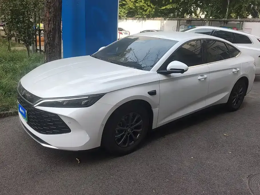 2025 BYD Qin L PHEV 80km Leading Smart Driving