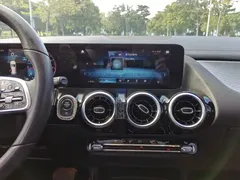2020 Mercedes-Benz GLA 180, белый — фото 28