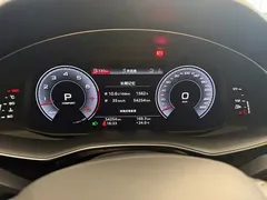 2020 Audi Q7 55 TFSI quattro S line Sport — фото 5
