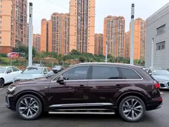 2020 Audi Q7 55 TFSI quattro S line Sport — фото 15