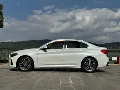 2022 BMW 1 Series 120i M Sport, белый — фото 10