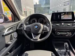 2022 BMW 1 Series 120i M Sport, белый — фото 19