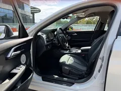 2022 BMW 1 Series 120i M Sport, белый — фото 24