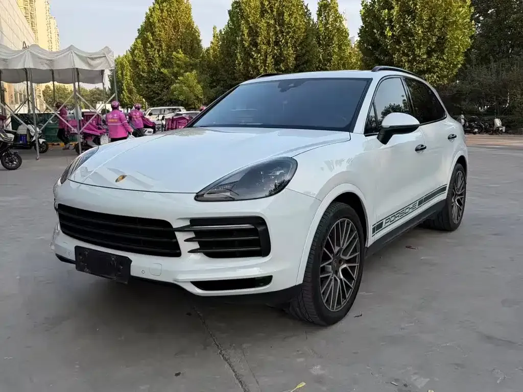 2023 Porsche Cayenne 3.0T Platinum Edition