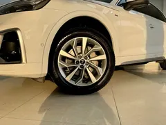 2022 Audi Q5L 40T Luxury Dynamic, белый — фото 19