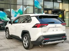2022 Toyota RAV4 2.0L CVT 2WD Fashion, белый — фото 6