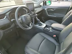 2022 Toyota RAV4 2.0L CVT 2WD Fashion, белый — фото 8