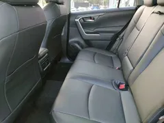 2022 Toyota RAV4 2.0L CVT 2WD Fashion, белый — фото 9