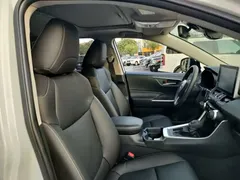 2022 Toyota RAV4 2.0L CVT 2WD Fashion, белый — фото 10