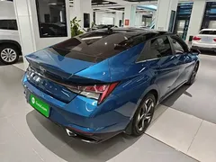 2022 Hyundai Elantra 1.5L CVT LUX Premium, синий — фото 7