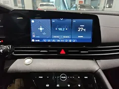 2022 Hyundai Elantra 1.5L CVT LUX Premium, синий — фото 13
