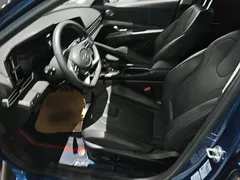 2022 Hyundai Elantra 1.5L CVT LUX Premium, синий — фото 15