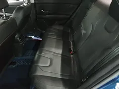 2022 Hyundai Elantra 1.5L CVT LUX Premium, синий — фото 17