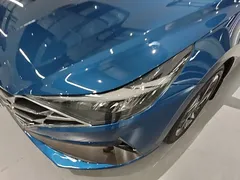 2022 Hyundai Elantra 1.5L CVT LUX Premium, синий — фото 24