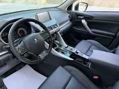 2021 Mitsubishi Eclipse Cross 1.5T CVT 4WD, белый — фото 6