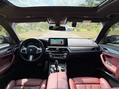 2022 BMW 5 Series 530Li Premium M Sport Package, чёрный — фото 8