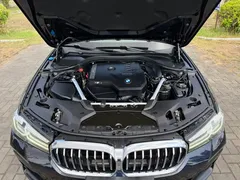 2022 BMW 5 Series 530Li Premium M Sport Package, чёрный — фото 19