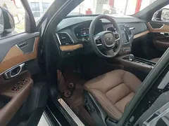2023 Volvo XC90 7-seat, чёрный — фото 16
