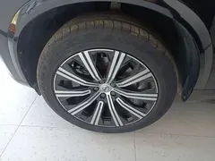 2023 Volvo XC90 7-seat, чёрный — фото 23