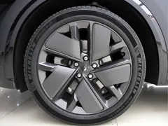 2025 Li Auto L9 Pro Smart Refresh, чёрный — фото 12
