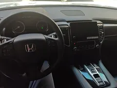 2020 Honda UR-V 370TURBO 4WD Premium, белый — фото 12