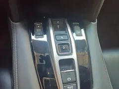 2020 Honda UR-V 370TURBO 4WD Premium, белый — фото 16