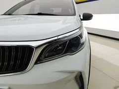 2021 Geely Vision X3 1.5L CVT Premium, белый — фото 5
