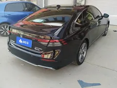 2023 Honda Accord 2.0L e:PHEV Premium, синий — фото 2