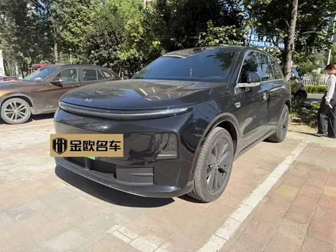 2025 Li Auto L6