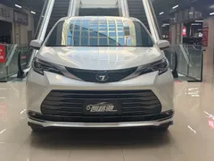 2021 Toyota Sienna 2.5L Hybrid Ultimate, белый — фото 2