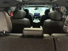 2021 Toyota Sienna 2.5L Hybrid Ultimate, белый — фото 6