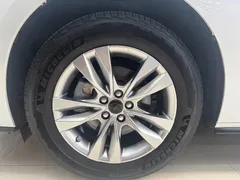 2021 Toyota Sienna 2.5L Hybrid Ultimate, белый — фото 15