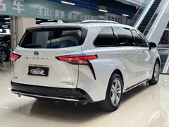 2021 Toyota Sienna 2.5L Hybrid Ultimate, белый — фото 16