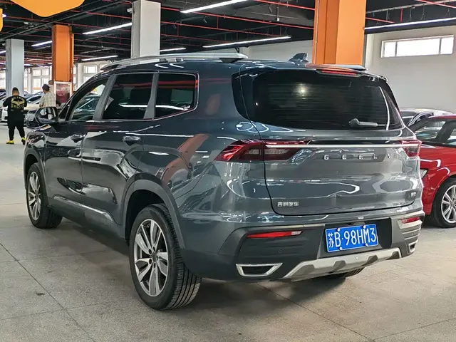 2022 Geely Okavango 1.8TD AT Premium 7-seat