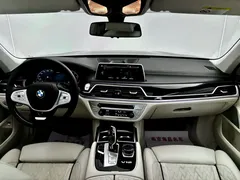 2021 BMW 7 Series M760Li xDrive V12 Special Edition — фото 9