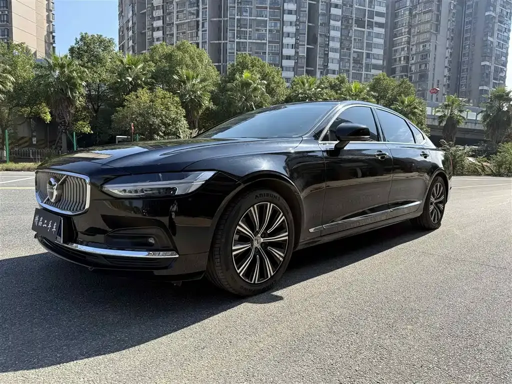2021 Volvo S90