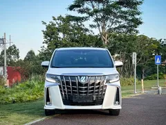 2021 Toyota Alphard Hybrid 2.5L Premium, белый — фото 2