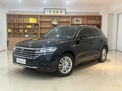 2021 Volkswagen Touareg 2.0TSI, чёрный — фото 1